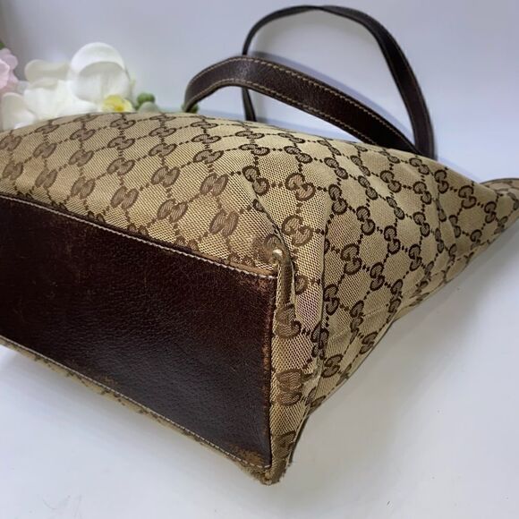 Authentic GUCCI GG Logo Canvas Leather Trim Tote - Picture 4 of 12